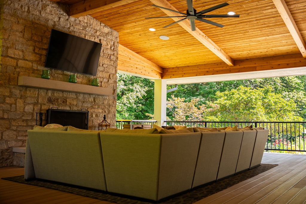 Squirrel Bend Residence project photo 9
