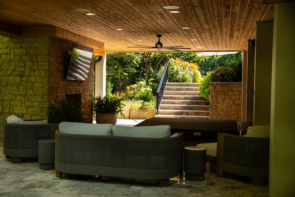 Squirrel Bend Residence project photo 8